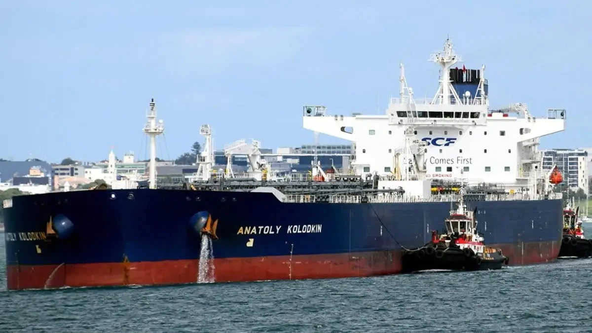 EE.UU. flexibiliza restricciones para facilitar envíos de petróleo ruso a Cuba en medio de crisis energética
